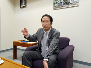 現職に新人２人が挑戦、４月１０日投開票の東みよし町長選、疑問呼ぶ町政野党勢力の分裂…